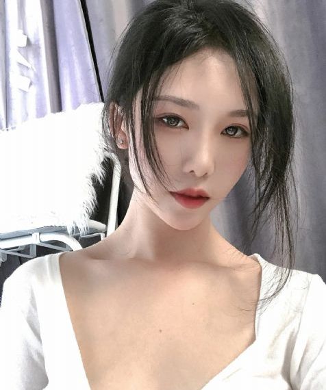 中文字幕葵司寂寞难耐的人妻_BD版国语迅雷下载